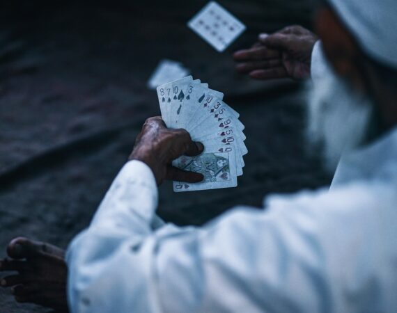 adult 3170055 960 720