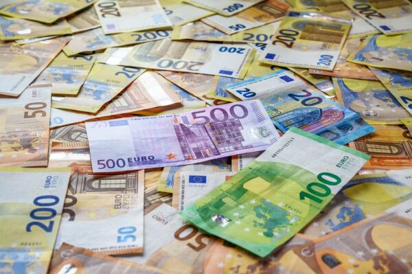 banknotes 7792230 960 720