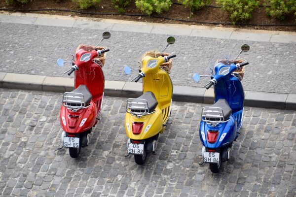 mopeds 3798183 960 720