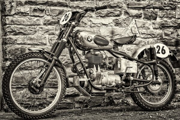 機車無薪轉申貸30萬:如何比較不同貸款利率及期限 2 motocross 2555185 960 720