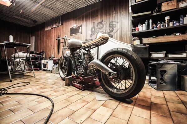機車貸款保險完備的重要性 8 motorbike 407186 960 720