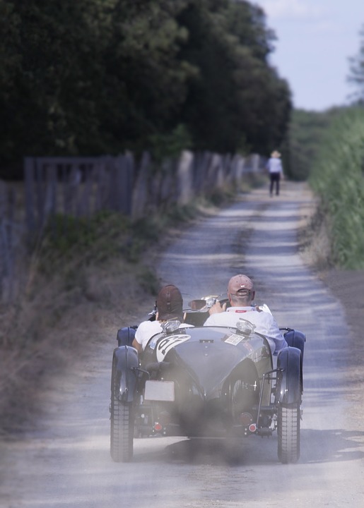 汽車貸款設定 | 如何選擇最適合您的汽車貸款方案? 1 oldtimer 4401342 960 720