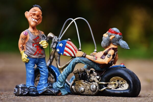 機車貸款30萬:解答您的借款疑慮 2 tattoo artist 1633072 960 720