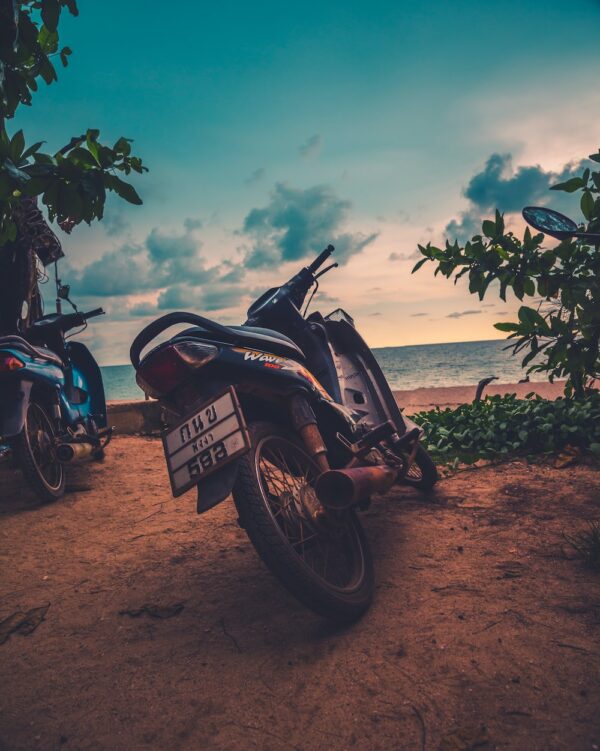 photo 1527707805918 cfe3890d5443