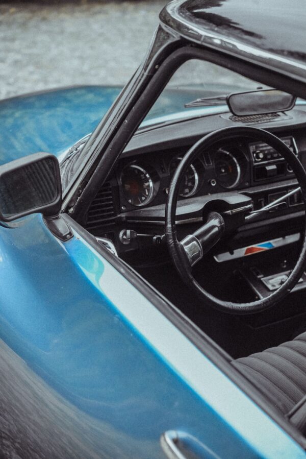 汽車貸款手續費:如何降低費用並省錢? 9 photo 1542391797 4f22814f38d7