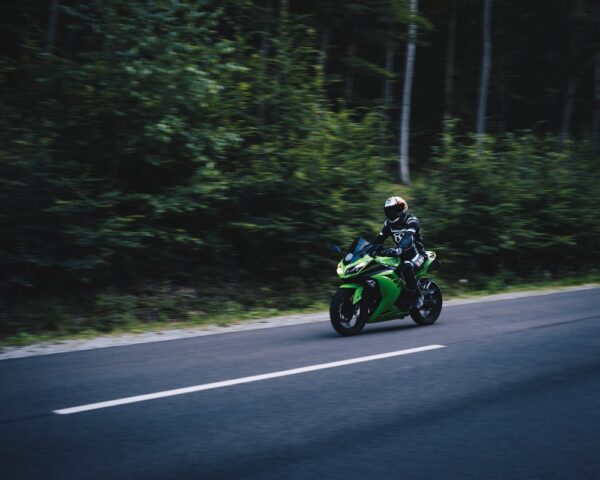 photo 1563311278 59e40aae8e0f