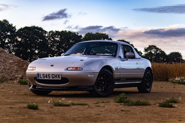 photo 1565359234335 9a8f8498f4f4