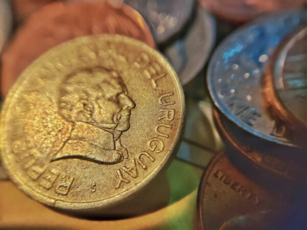 節省財務開支,掌握汽車貸款年利率攻略 7 photo 1579758314288 6dd96b05e844