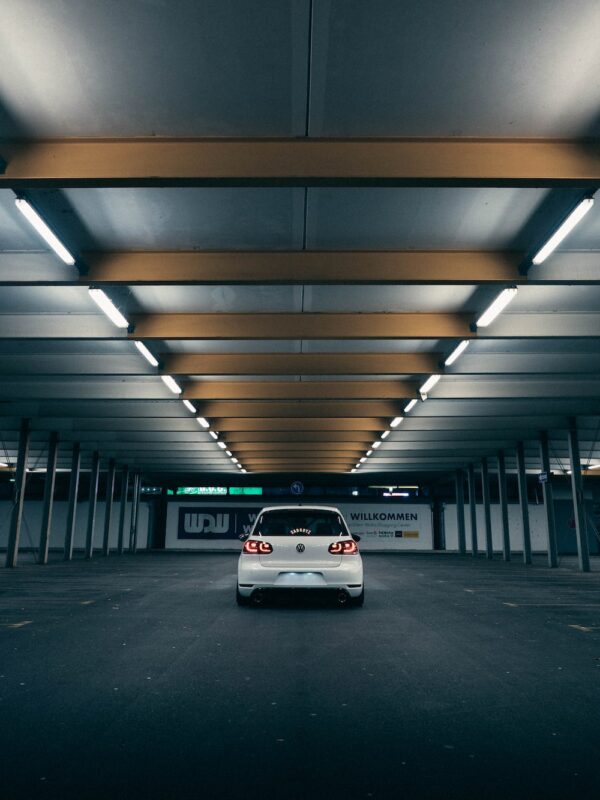 評估信用狀況前,先了解車貸的各種限制 5 photo 1605394108246 fcc11de18d54