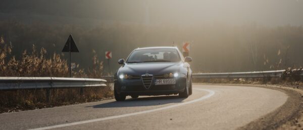 汽車貸款條件與利率:怎麼比較哪家銀行更好? 7 photo 1611236849860 0d678360a5ba