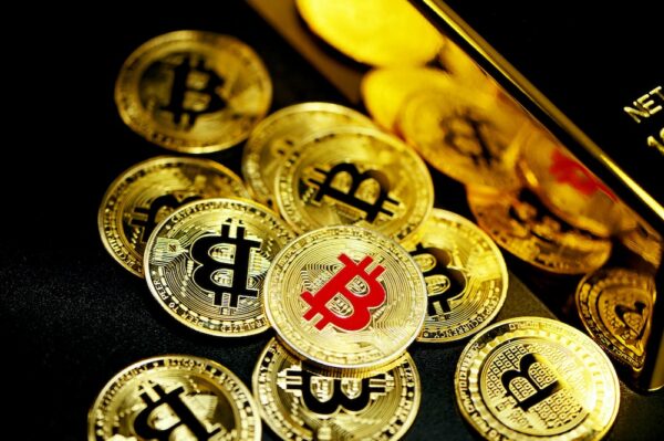 photo 1617854616735 d4a41198e6c1