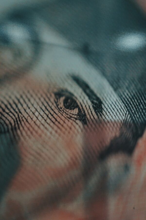 汽車貸款利率走勢:理性借貸,避免風險 10 photo 1621848370931 b16f1731a1ac