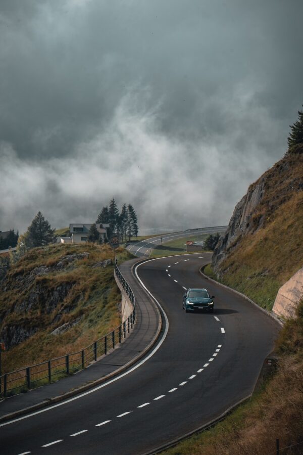 photo 1635965453398 121ed3ea7c24