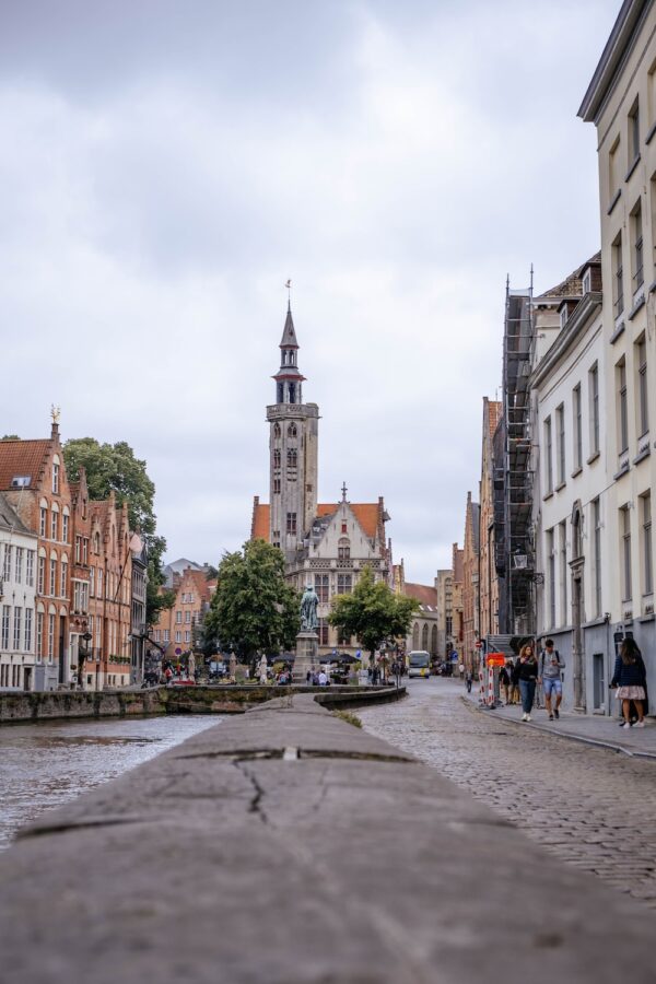 photo 1666079788618 831c474b764a