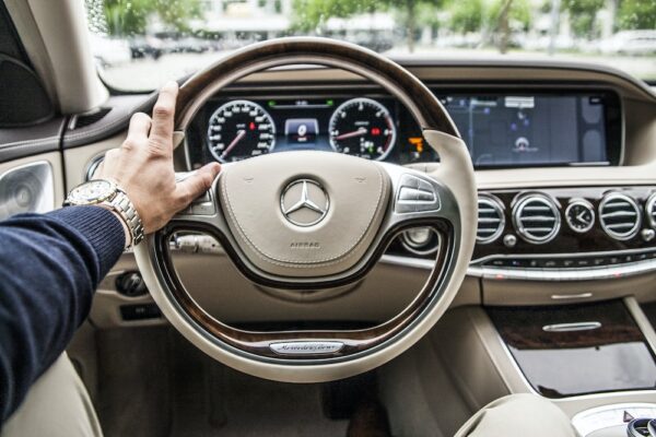 車貸申請必讀!掌握車貸收入要求的秘訣 4 photo 1432462770865 65b70566d673