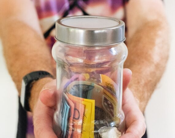 photo 1537849244241 351b40016963