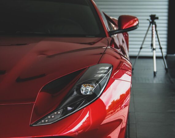 photo 1541846476 8e81bf093904