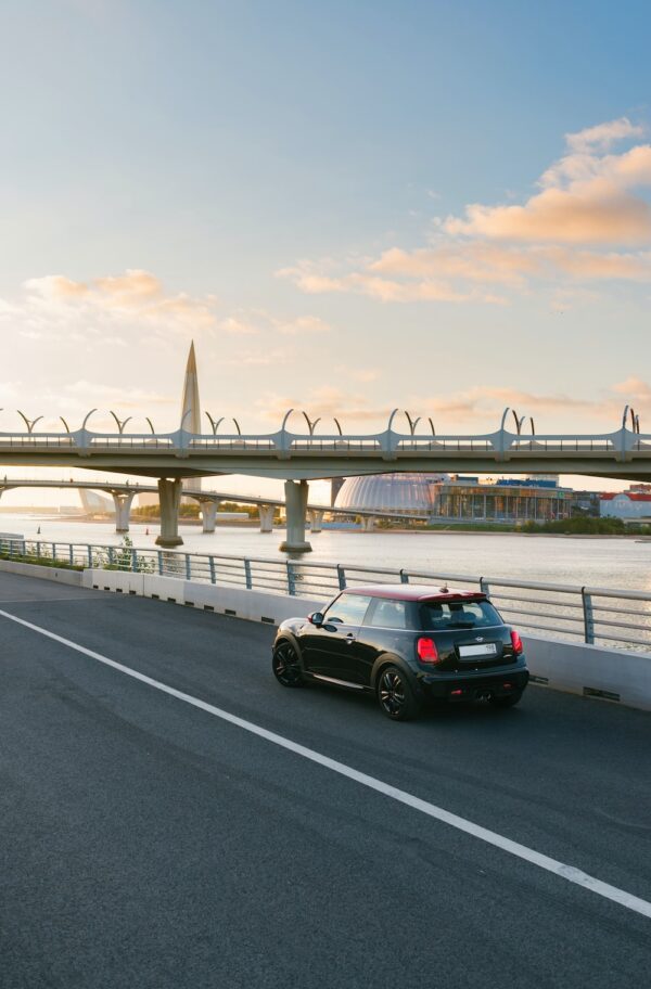 photo 1632593752379 5366d6e22169