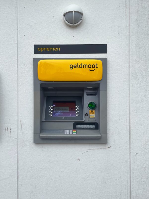 photo 1647097282684 e78be105ba5b