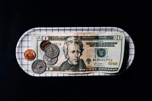 貸款申辦攻略:解讀銀行對汽車貸款的要求與條件 1 photo 1580227974826 aef3dff6a0cc