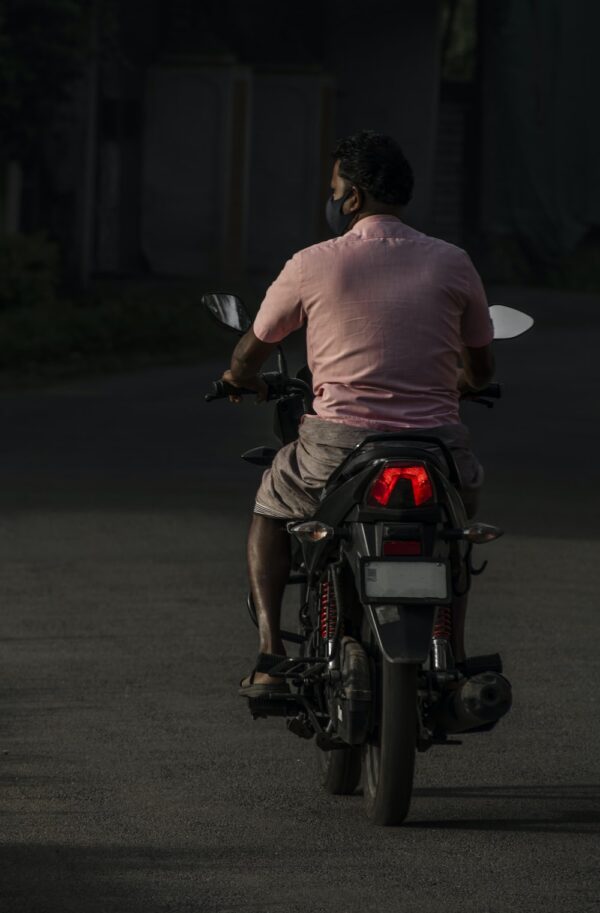 機車貸款申請所需文件詳解:完整指南 8 photo 1625642077832 018437978d57