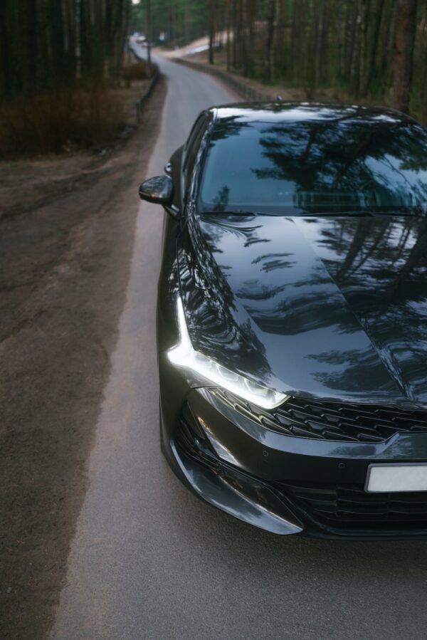 車貸承作銀行 101:理解汽車貸款的基本知識 1 photo 1620414690737 d86ffafae70f