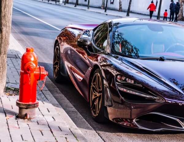 photo 1610707874948 70e1e60b4016