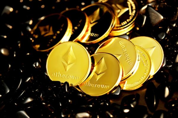 photo 1622967893971 ad9e83728ead