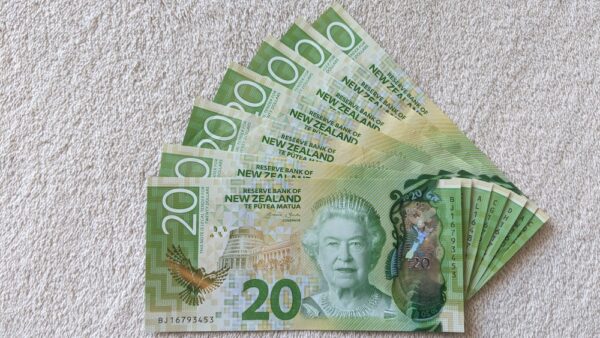 photo 1624834577629 9ebd319e2161