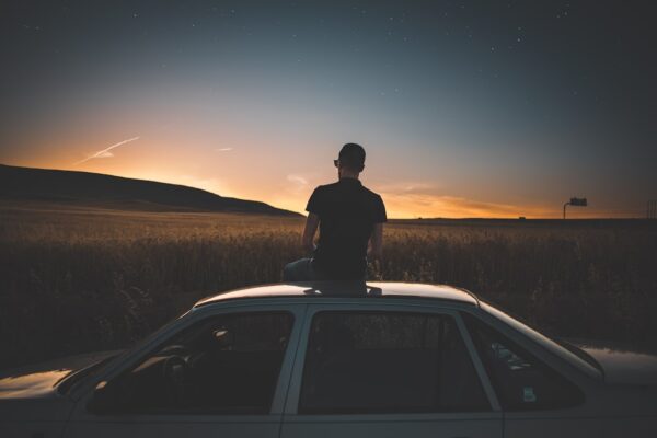 photo 1529367397865 4014c2fd41b4