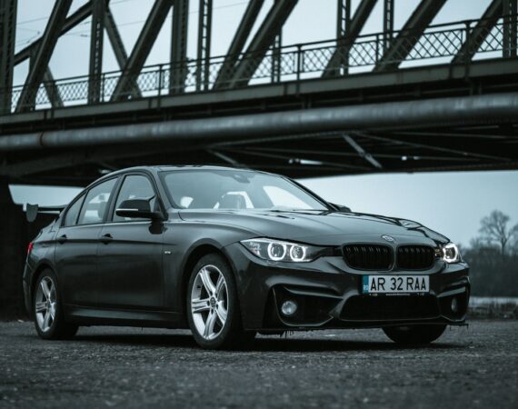 如何計算車貸月供：了解汽車貸款還款詳情及利息